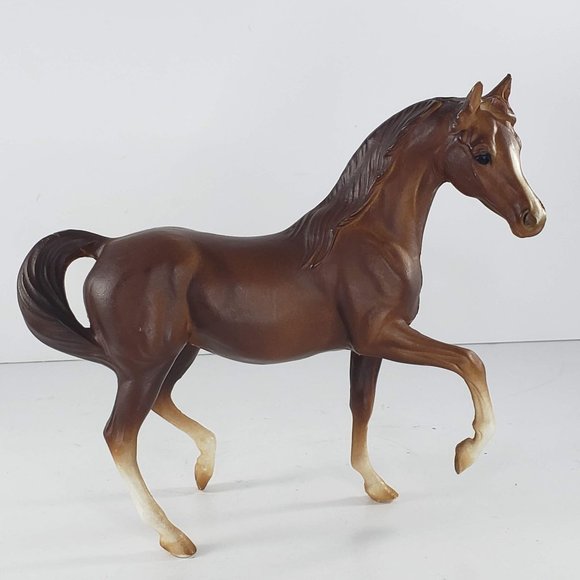 Breyer Horse Classic Arabian Mare Chestnut #3055 Chalky? - Picture 1 of 11
